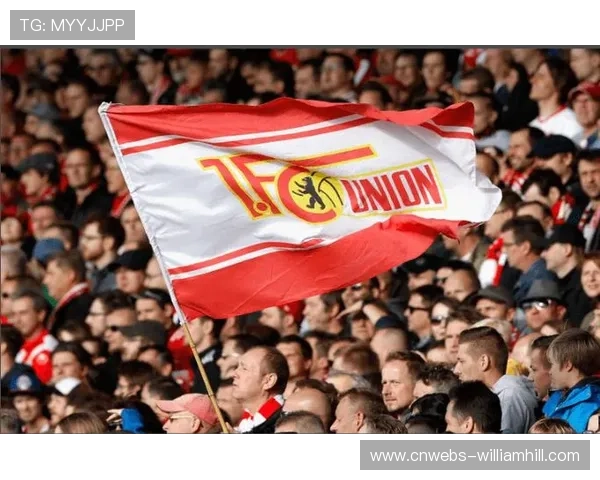 门兴格拉德巴赫临时主帅去留与杯赛成绩挂钩，球队求胜欲强烈